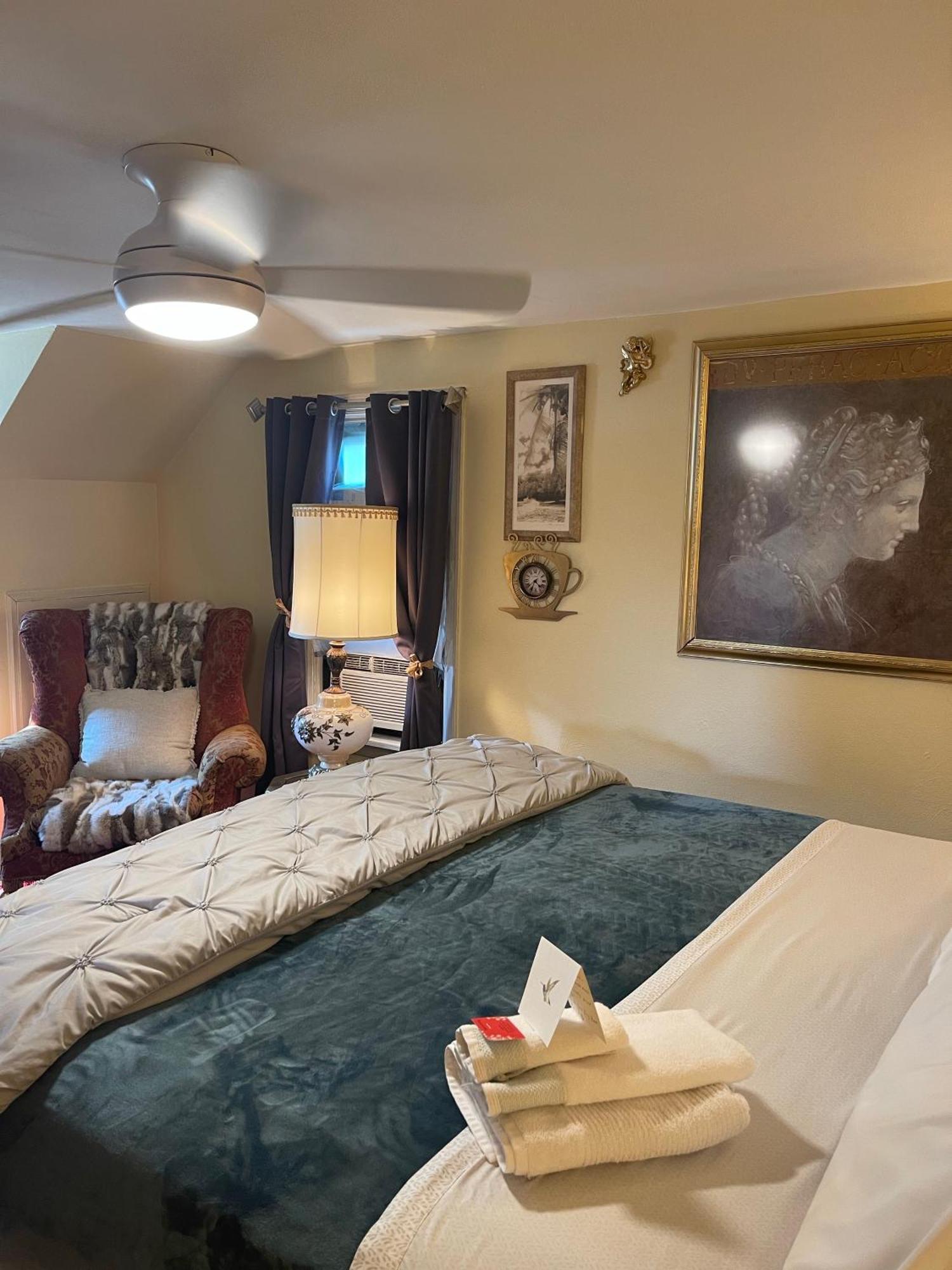 Cozy Room Near Airport & Highway Saint Louis Kültér fotó